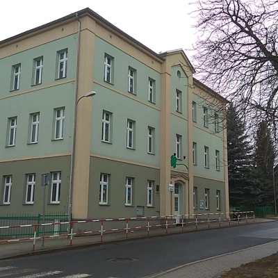 Náhled článku mobil: Nový Bor ruší Základní školu Generála Svobody. Důvodem je nový školský zákon a nízký počet žáků