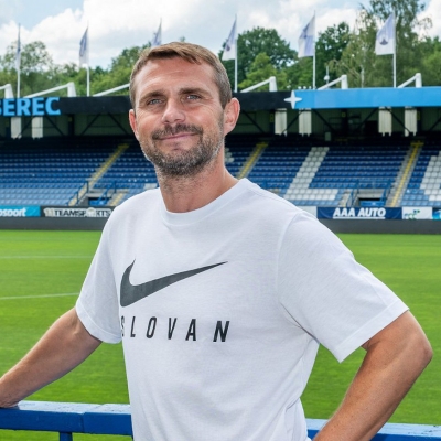 Náhled článku mobil: Slovan mění trenéry u B-týmu. Hlavním koučem je Jan Navrátil, asistovat bude Václav Koloušek