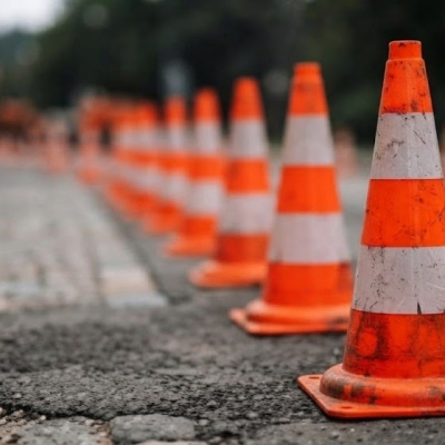 Náhled článku mobil: Pozor v Jablonci. Na řidiče čekají dopravní omezení i úplné uzavírky
