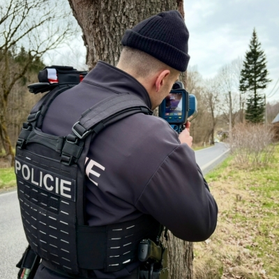 Náhled článku mobil: Speed Marathon dnes hlídá přechody u škol i rizikové úseky. V Libereckém kraji se měří na 44 místech