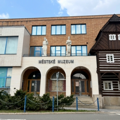 Náhled článku mobil: Železný Brod hledá nové využití pro honosné prostory po bance