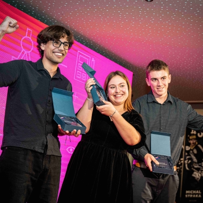 Náhled článku mobil: Zkoumají motýly, staví vodíková auta i fotí pro NASA. EDUCA AWARDS 2026 ocenila největší talenty kraje