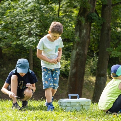 Náhled článku mobil: Prázdniny mezi orchidejemi a dravkami: Liberecká botanická zahrada otevírá letní kempy pro děti