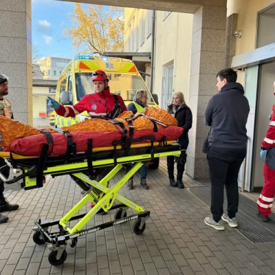 Náhled článku mobil: KNL aktivovala traumaplán. Nemocnice v Liberci nacvičovala příjem zraněných po útoku nožem