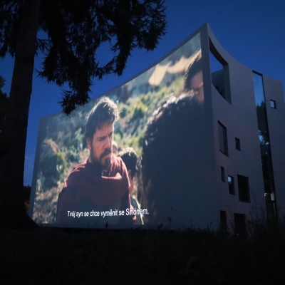 Náhled článku mobil: Turnovské letní kino letos praskalo ve švech. Přilákalo tisíce lidí