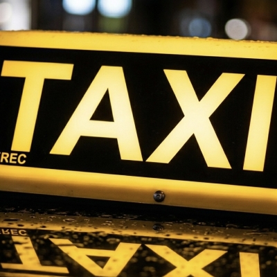 Náhled článku mobil: Taxi ve Fügnerově ulici končí. Pět nových stání vznikne u Klubu Lípa