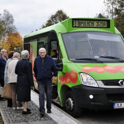 Náhled článku mobil: Liberec zavede poptávkovou dopravu. Mikrobus spojí odlehlé části města s MHD