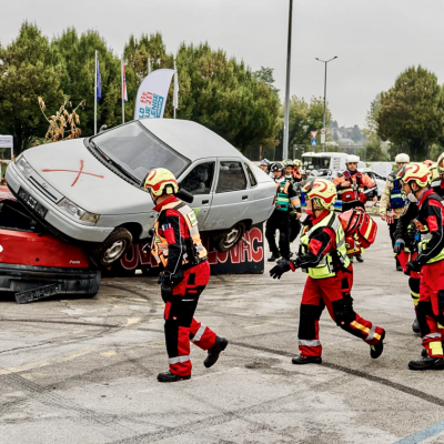 Náhled článku mobil: Hrdinové z Nového Boru. Manželský pár reprezentoval Česko v záchranářství