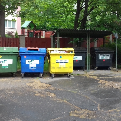 Náhled článku mobil: Liberec pokračuje v úpravách kontejnerových stání. Obyvatelé se dočkali oprav i nových ploch