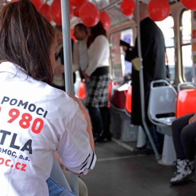 Náhled článku mobil: Osvětová AIDS tramvaj vyjede v Liberci 1. prosince. Nabídne bezplatné a anonymní testování