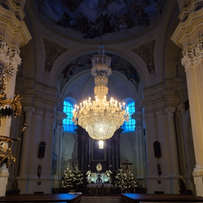 Náhled článku mobil: Lustr z hejnického kláštera čeká repase. Je největším v kraji