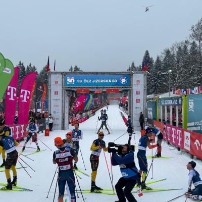 Náhled článku mobil: Běžkaři „vysportovali“ statisíce. Kilometry v bílé stopě zajistí údržbu magistrály i tisíce nových stromků