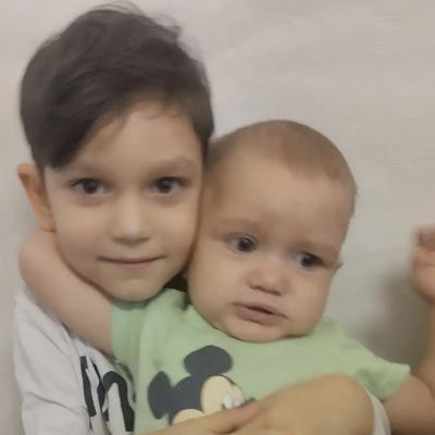 Náhled článku mobil: Když se v sekundě zhroutí svět. Po smrti mladé mámy zůstalo pět dětí