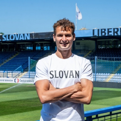 Náhled článku mobil: Zkušený stoper Hůlka podepsal s FC Slovan smlouvu do roku 2029