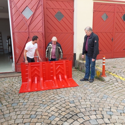 Náhled článku mobil: Konec pytlům s pískem. Jablonec pořídil mobilní protipovodňové zábrany za 280 tisíc