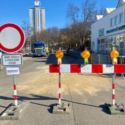 Náhled článku mobil: Polovina ulic v Liberci je ve špatném stavu. Opravy potrvají ještě roky, říká primátor