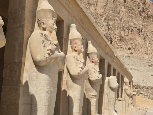 LUXOR: Největší muzeum pod širým nebem, které vás vtáhne do srdce starověkého Egypta