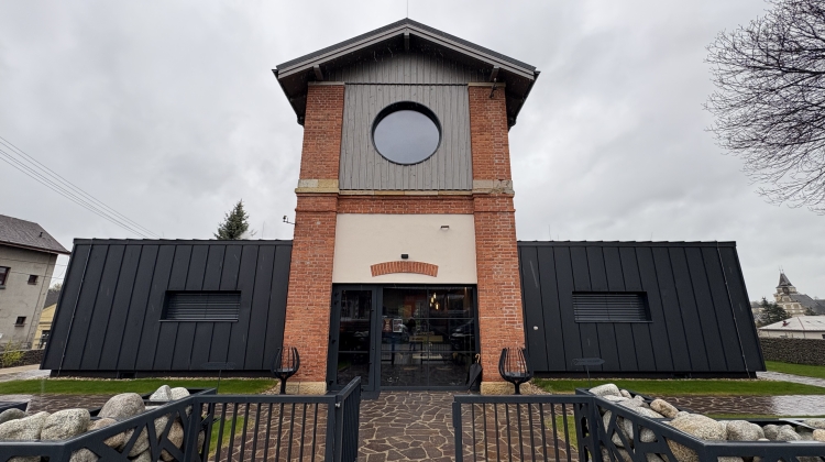 Náhled článku: Odborná porota hodnotí přímo v terénu stavby roku. Hlasovat může už i veřejnost