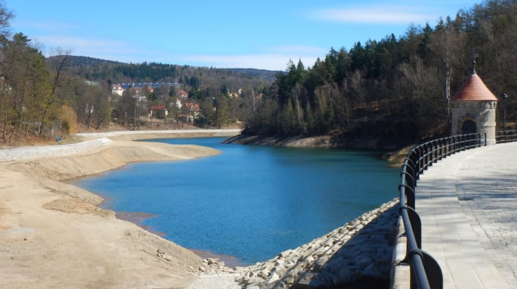 Náhled článku: Napouštění liberecké přehrady oficiálně začalo. Plná by mohla být už za měsíc