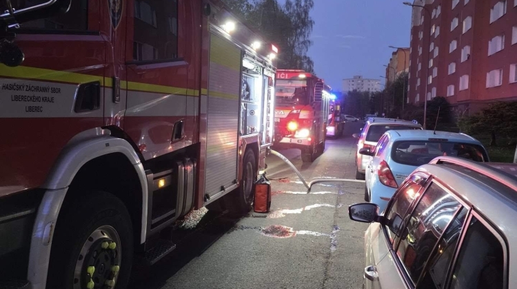 Náhled článku: V libereckých Rochlicích hořel byt. Deset lidí muselo být evakuováno