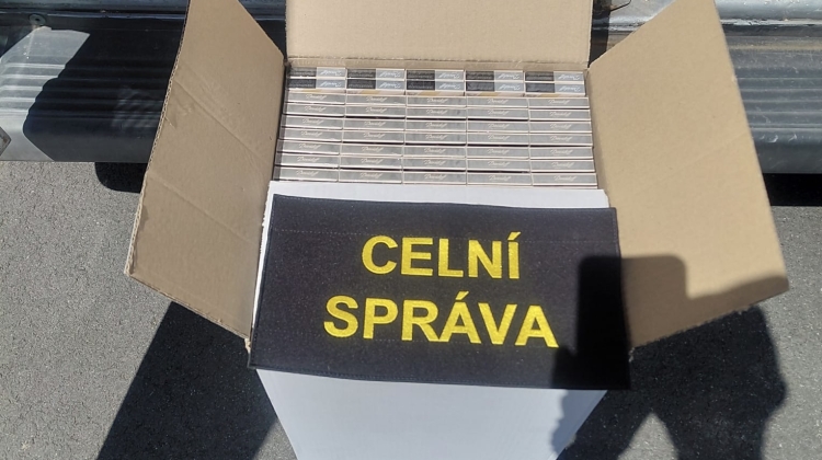 Náhled článku: Celníci zadrželi dodávku s nekolkovanými cigaretami za miliony