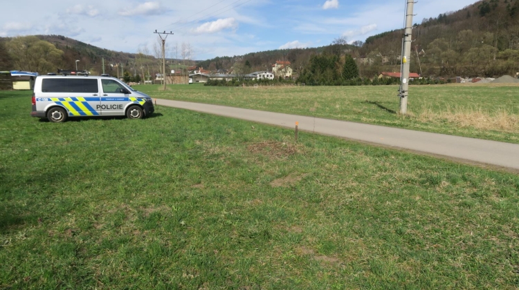 Náhled článku: Policie hledá svědky nehody na cyklostezce v Malé Skále. Zranila se čtyřletá dívka