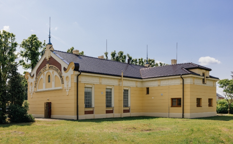 Image 3