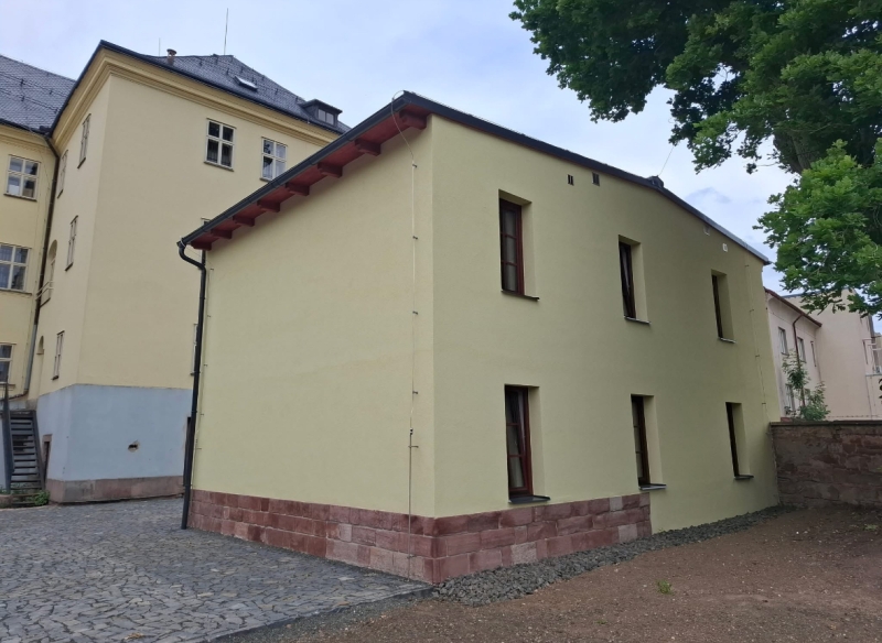 Image 3