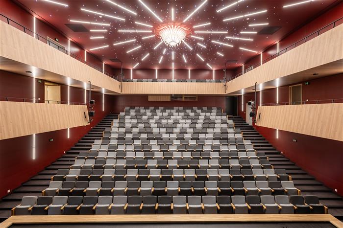 Představení pro 2. stupeň ZŠ a SŠ – vhodné k maturitě  KYTICE